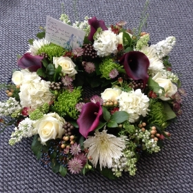 White & plum wreath