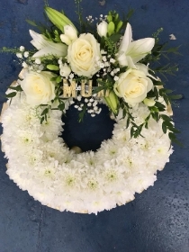 White & gold based wreath